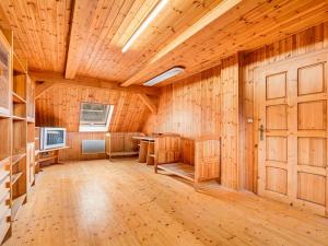 Prodej rodinného domu, Cvikov - Lindava, 380 m2