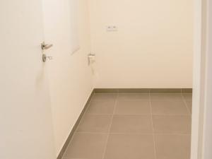 Pronájem bytu 2+kk, Praha - Hloubětín, Poděbradská, 59 m2