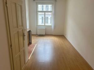 Pronájem bytu 1+kk, Praha - Holešovice, Pplk. Sochora, 25 m2