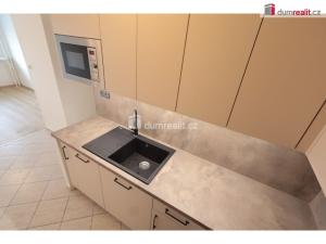 Pronájem bytu 2+kk, Praha - Kamýk, Pšenčíkova, 43 m2