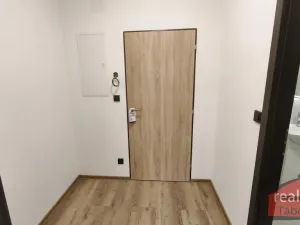 Prodej bytu 1+kk, Nupaky, Nupacká, 38 m2