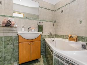 Pronájem bytu 3+1, České Budějovice, Netolická, 69 m2