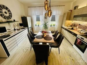 Prodej činžovního domu, Ústí nad Labem - Předlice, Hrbovická, 600 m2