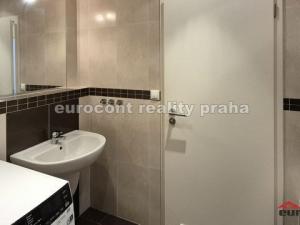 Pronájem bytu 1+kk, Praha, Pod Kavalírkou, 35 m2