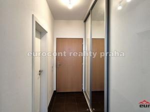 Pronájem bytu 1+kk, Praha, Pod Kavalírkou, 35 m2