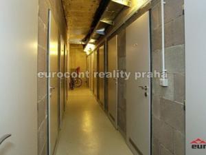 Pronájem bytu 1+kk, Praha, Pod Kavalírkou, 35 m2