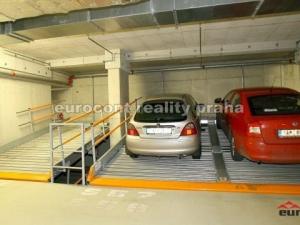 Pronájem bytu 1+kk, Praha, Pod Kavalírkou, 35 m2