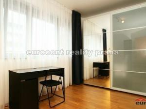 Pronájem bytu 3+kk, Praha, Dělnická, 91 m2