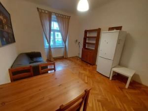 Pronájem bytu 2+kk, Praha - Žižkov, Buchovcova, 48 m2
