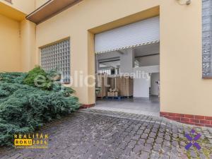 Prodej skladu, Zlín - Malenovice, třída 3. května, 3394 m2