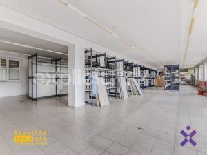 Prodej skladu, Zlín - Malenovice, třída 3. května, 3394 m2