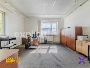 Prodej skladu, Zlín - Malenovice, třída 3. května, 3394 m2