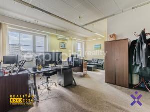 Prodej skladu, Zlín - Malenovice, třída 3. května, 3394 m2