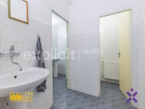 Prodej skladu, Zlín - Malenovice, třída 3. května, 3394 m2