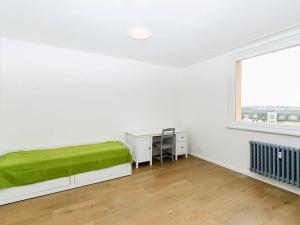 Pronájem bytu 3+1, Praha - Hlubočepy, Voskovcova, 78 m2