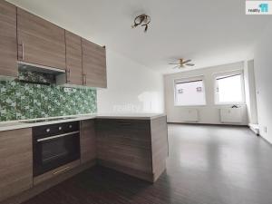 Pronájem bytu 2+kk, Praha - Střížkov, Zakšínská, 51 m2
