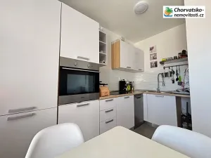 Prodej bytu 3+kk, Novalja, Chorvatsko, 55 m2