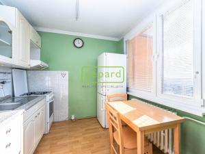 Pronájem bytu 3+kk, Praha - Kobylisy, Košťálkova, 66 m2