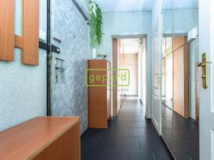 Pronájem bytu 3+kk, Praha - Kobylisy, Košťálkova, 66 m2