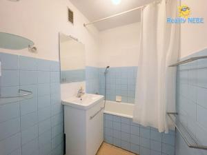 Pronájem bytu 3+1, Praha - Michle, Pod dálnicí, 80 m2