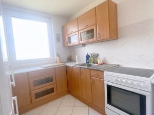Pronájem bytu 3+1, Praha - Michle, Pod dálnicí, 80 m2