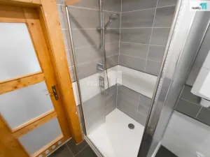 Prodej bytu 2+1, Cheb, Májová, 80 m2