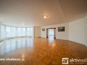 Prodej obchodního prostoru, Praha - Šeberov, K Hrnčířům, 1093 m2
