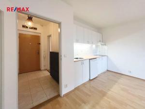 Pronájem bytu 1+kk, Praha - Stodůlky, Jaroslava Foglara, 31 m2
