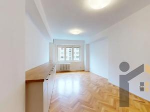 Pronájem bytu 2+kk, Praha - Vršovice, Oblouková, 50 m2