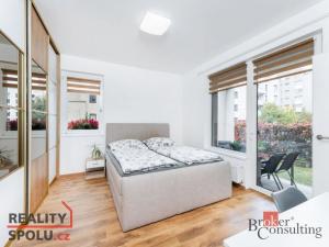 Pronájem bytu 2+kk, Praha - Hloubětín, Saarinenova, 50 m2