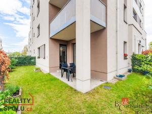 Pronájem bytu 2+kk, Praha - Hloubětín, Saarinenova, 50 m2