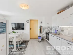 Prodej rodinného domu, Podhorní Újezd a Vojice - Vojice, 157 m2