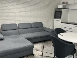 Pronájem bytu 1+kk, Praha - Libeň, Nad Kolčavkou, 42 m2