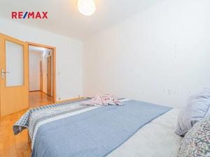 Prodej bytu 3+1, Praha - Kobylisy, Kubíkova, 62 m2