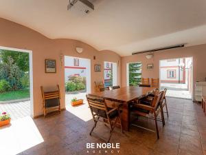 Prodej bytu 6+kk a větší, Praha - Břevnov, Kukulova, 252 m2