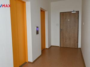 Prodej bytu 2+kk, Česká Lípa, Lomená, 40 m2
