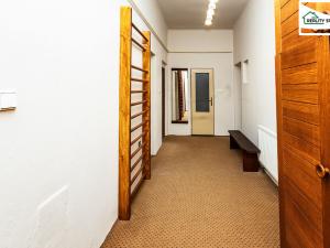 Prodej bytu 3+1, Cheb, Karlova, 102 m2