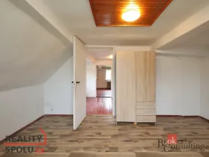 Prodej rodinného domu, Karlovice - Sedmihorky, 175 m2