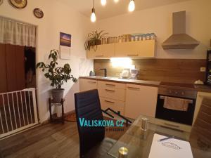 Prodej bytu 2+1, Zborovice, Sokolská, 57 m2