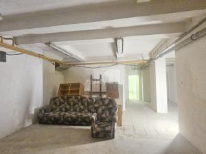Pronájem obchodního prostoru, Chvaletice, 9. května, 160 m2
