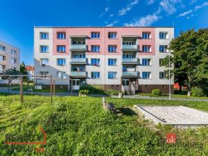 Prodej bytu 2+1, Hrádek - Nová Huť, 1. máje, 63 m2