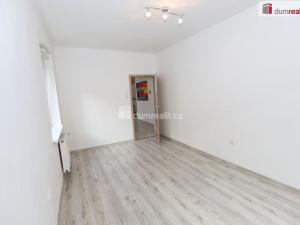 Pronájem bytu 2+1, Sokolov, Heyrovského, 55 m2