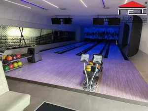 Pronájem restaurace, Frýdek-Místek, Pionýrů, 2690 m2