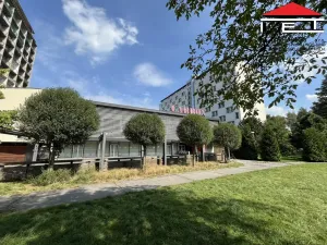 Pronájem restaurace, Frýdek-Místek, Pionýrů, 2690 m2