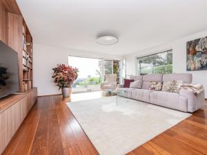 Prodej rodinného domu, Praha - Dejvice, 219 m2