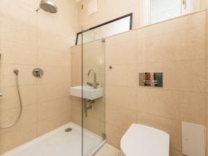 Prodej rodinného domu, Praha - Dejvice, 219 m2