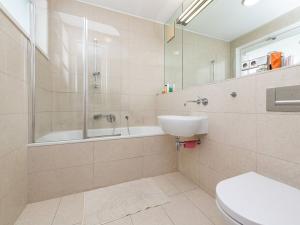 Prodej rodinného domu, Praha - Dejvice, 219 m2