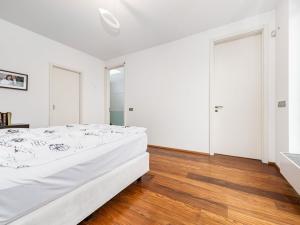 Prodej rodinného domu, Praha - Dejvice, 219 m2