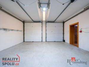 Pronájem vily, Dolní Břežany, V Zahradách, 369 m2