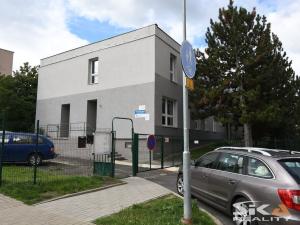 Pronájem komerční nemovitosti, Louny, Kosmonautů, 30 m2